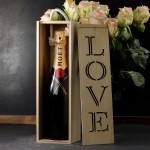 Zdjęcie produktu Gift - drewniana skrzynka do wina z napisem LOVE