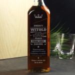 Zdjęcie produktu Zestaw Emeryta - whisky Johnnie Walker w komplecie z grawerowaną skrzynką i szklankami