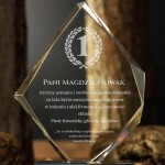 Zdjęcie produktu Grawerowana statuetka kryształowa w etui, podziękowanie na dowolną okazję