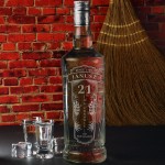 Zdjęcie produktu Tropikalna - grawerowana Żubrówka z personalizacją na urodziny