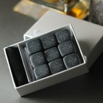 Zdjęcie produktu Grawerowane kostki kamienne do whisky