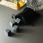 Zdjęcie produktu Kostki kamienne do whisky z wygrawerowanym imieniem