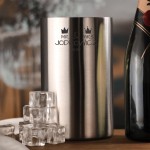 Zdjęcie produktu Mr & Mrs - grawerowany kubełek chłodzący z personalizacją dla pary