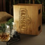 Zdjęcie produktu Pij Długo i Szczęśliwie - grawerowany zestaw do whisky na Dzień Chłopaka