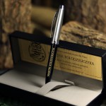 Zdjęcie produktu Grawerowany długopis Sheaffer w etui z personalizacją dla nauczyciela
