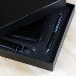 Zdjęcie produktu Grawerowany zestaw upominkowy portfel, długopis, brelok