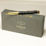 Zdjęcie produktu Grawerowany długopis Parker z personalizacją dla wojskowego