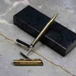 Zdjęcie produktu Gratulacje Gratulacje - grawerowany długopis z pieczątką HERI złoty