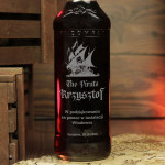 Zdjęcie produktu The Pirate - grawerowany rum Kapitan Morgan z personalizacją dla informatyka