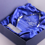 Zdjęcie produktu Jesteś Zwycięzcą - grawerowana statuetka kryształowa w etui, na dowolną okazję