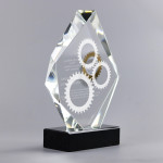 Zdjęcie produktu Jubileusz - grawerowana kryształowa statuetka w etui, na dowolną okazję