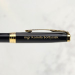 Zdjęcie produktu Grawerowany długopis Parker z personalizacją dla Absolwenta