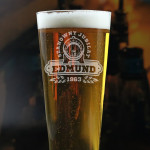 Zdjęcie produktu Szanowny Jubilat - grawerowany pokal do piwa z personalizacją