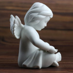 Zdjęcie produktu Anioł z tabletem - grawerowana porcelanowa figurka Rosenthal z personalizacją