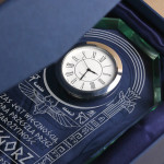 Zdjęcie produktu Horus - grawerowana statuetka z zegarem na urodziny