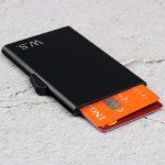 Zdjęcie produktu Personalizowane etui na karty kredytowe z wygrawerowanymi inicjałami