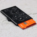 Zdjęcie produktu Podróżnik - grawerowane etui na karty z personalizacją