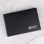 Zdjęcie produktu Skórzane etui na karty z wygrawerowanym imieniem i nazwiskiem