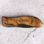 Zdjęcie produktu Grawerowany scyzoryk z drewnianą rączką i personalizacją