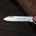 Zdjęcie produktu Grawerowany scyzoryk Victorinox czerwony z presonalizacją