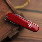 Zdjęcie produktu Grawerowany scyzoryk Victorinox czerwony z presonalizacją