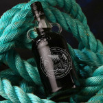 Zdjęcie produktu Łódź Wikingów - grawerowany rum Kraken z personalizacją