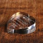 Zdjęcie produktu Serce ze szkła - grawerowana statuetka na ślub