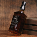 Zdjęcie produktu Osiemnastka - grawerowana whiskey Jack Daniel's z urodzinową personalizacją
