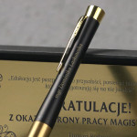 Zdjęcie produktu Grawerowany długopis Parker z okazji obrony pracy dyplomowej