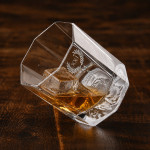 Zdjęcie produktu Personalizowany zestaw 2 kryształowych szklanek do whisky Rosenthal Versace Crystal Lumiere - Grawer Rzymski