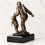 Zdjęcie produktu Bohater na Służbie – personalizowana statuetka dla strażaka