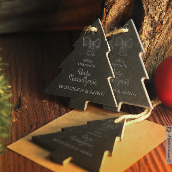 Kokarda - grawerowana zawieszka kamienna na choinkę z personalizacją na Święta