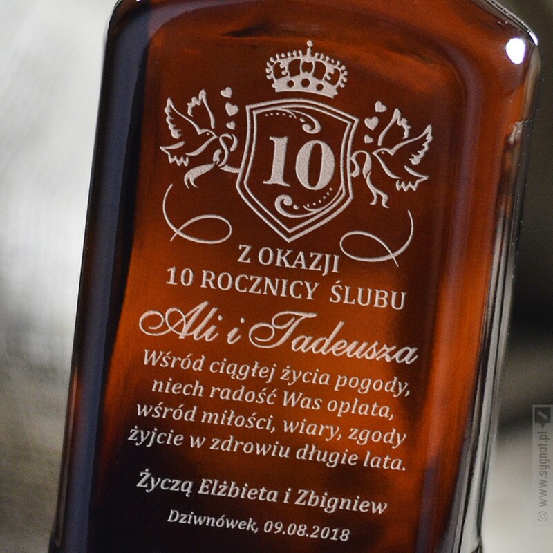 Zdjęcie produktu Rocznica Królewska - grawerowana whisky Ballantine's z okazji rocznicy ślubu